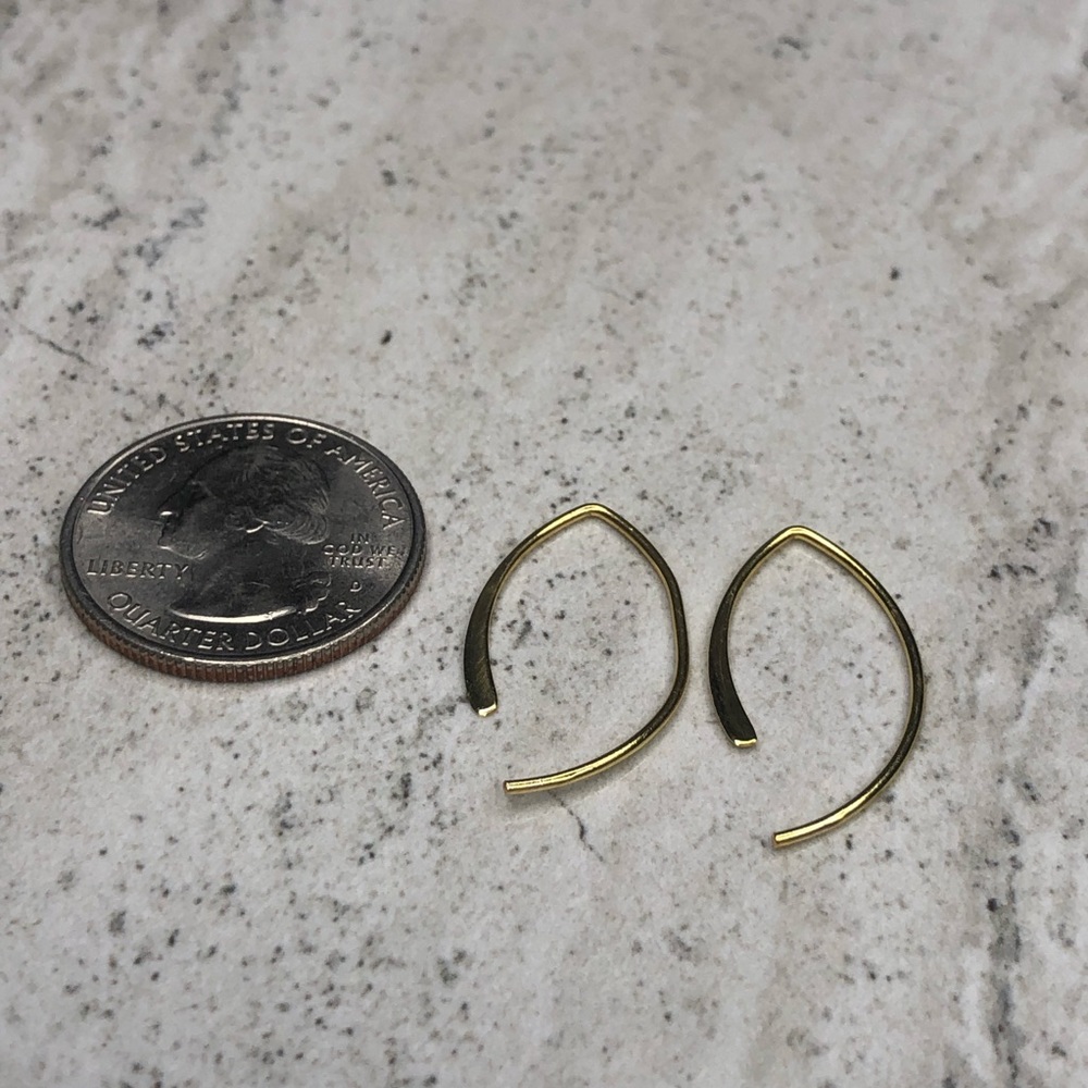 925 Sterling Silver Gold Thread Through Earrings - Picture 16 of 16